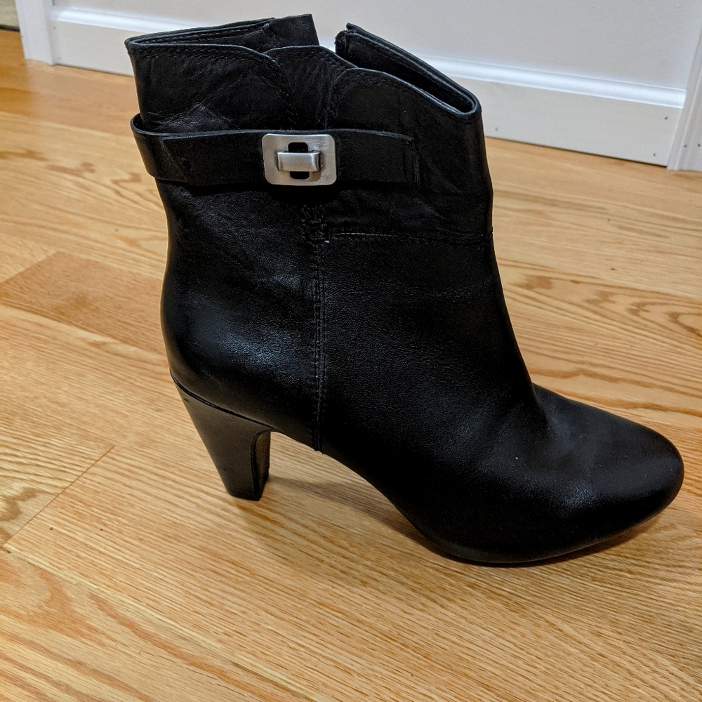 Leather heeled boots